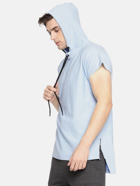 

SKULT by Shahid Kapoor Men Blue Solid Hood T-shirt