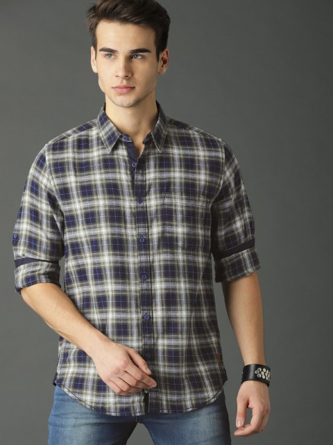 

Roadster Men Navy Blue & Olive Green Regular Fit Checked Casual Shirt