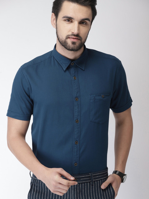 

Indian Terrain Men Blue Regular Fit Solid Smart Casual Shirt