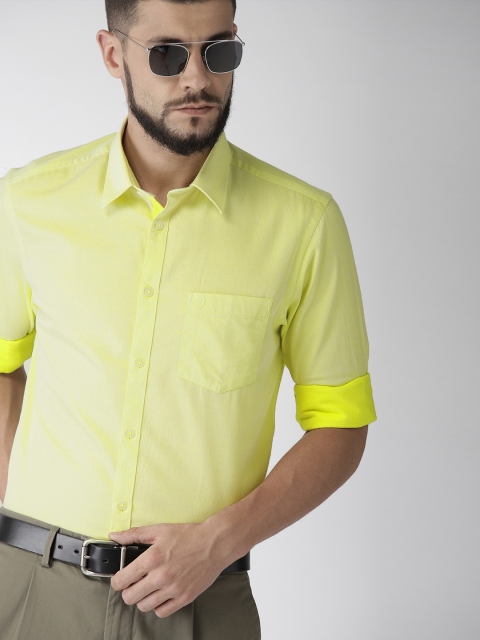 

Indian Terrain Men Yellow Slim Fit Solid Smart Casual Shirt