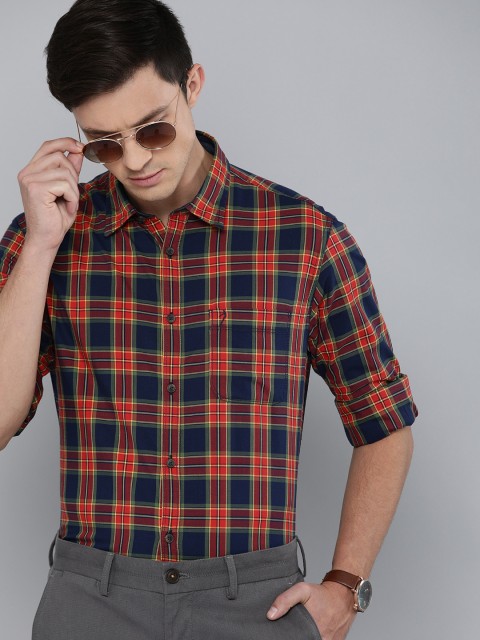 

Indian Terrain Men Red & Navy Blue Slim Fit Checked Pure Cotton Casual Shirt