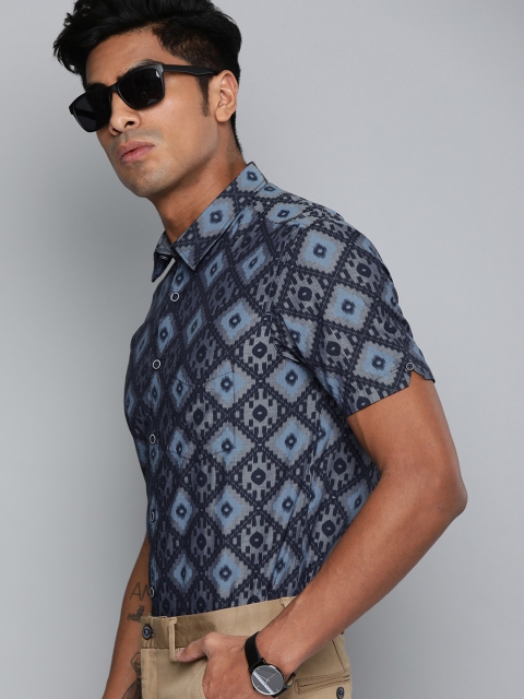 

Indian Terrain Men Navy Blue & Grey Slim Fit Printed Smart Casual Shirt