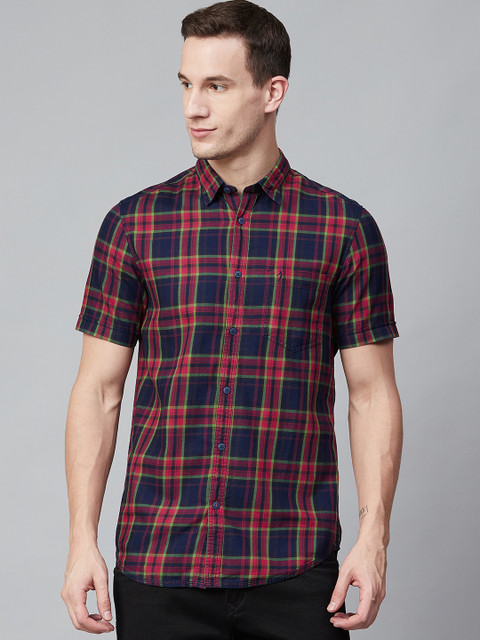 

Indian Terrain Men Navy Blue & Red Slim Fit Checked Casual Shirt