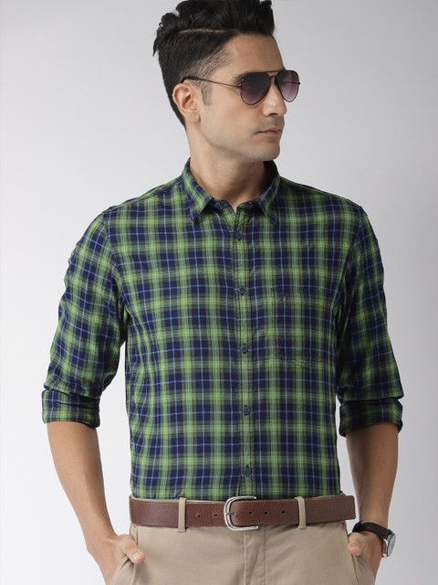 

Indian Terrain Men Green & Navy Blue Chiseled Slim Fit Checked Casual Shirt