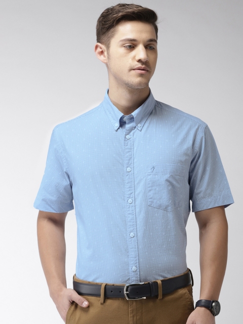 

Indian Terrain Men Blue & White Slim Fit Checked Casual Shirt