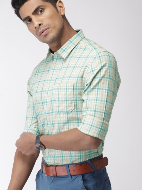 

Indian Terrain Men Turquoise Blue & Off-White Chiseled Slim Fit Checked Casual Shirt