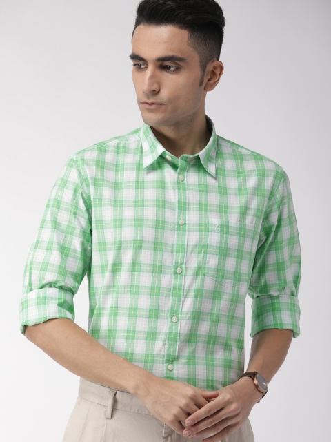 

Indian Terrain Men Green & White Slim Fit Checked Casual Shirt