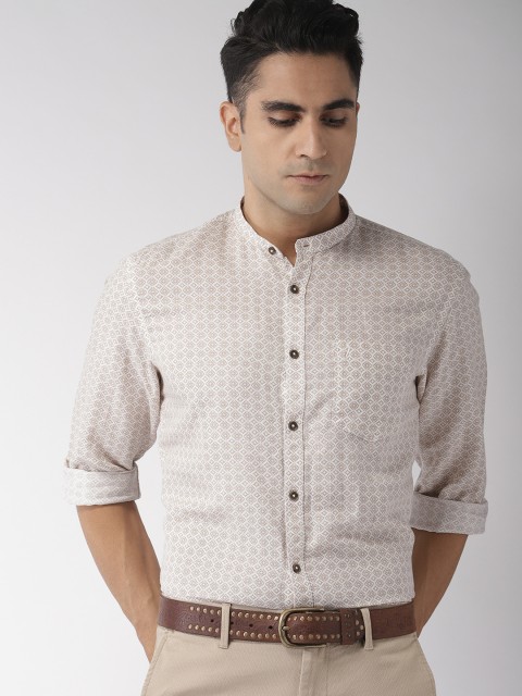 

Indian Terrain Men White Regular Fit Printed Casual Shirt