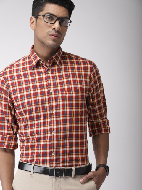 

Indian Terrain Men Beige & Red Slim Fit Checked Smart Casual Shirt