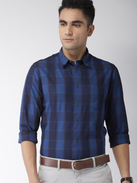 

Indian Terrain Men Navy Blue Chiseled Slim Fit Checked Casual Shirt