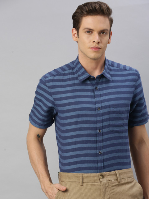 

Indian Terrain Men Navy Blue Slim Fit Striped Smart Casual Shirt