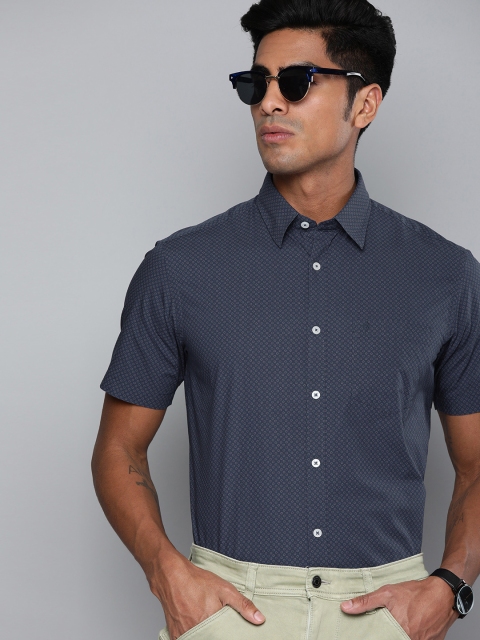 

Indian Terrain Men Navy Blue & Beige Slim Fit Printed Smart Casual Shirt