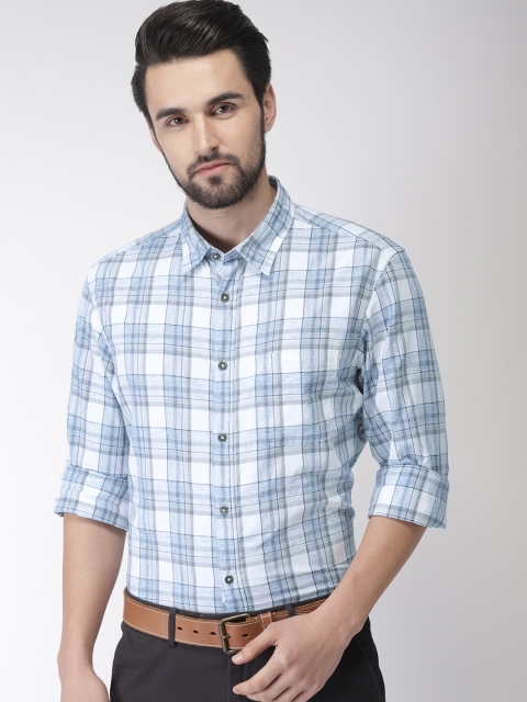 

Indian Terrain Men Blue & White Slim Fit Checked Casual Shirt