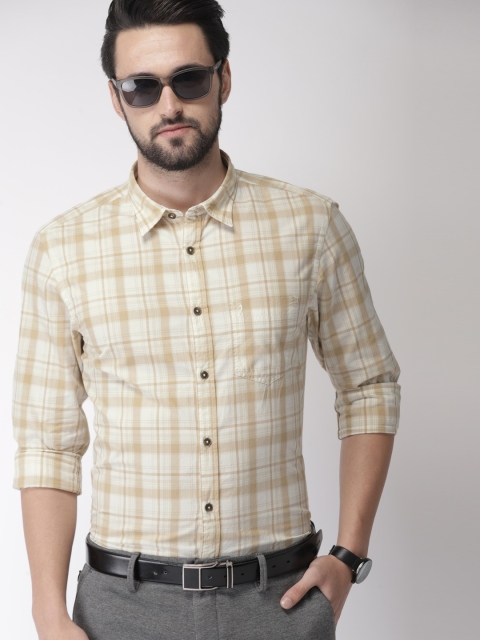 

Indian Terrain Men Beige Regular Fit Checked Casual Shirt