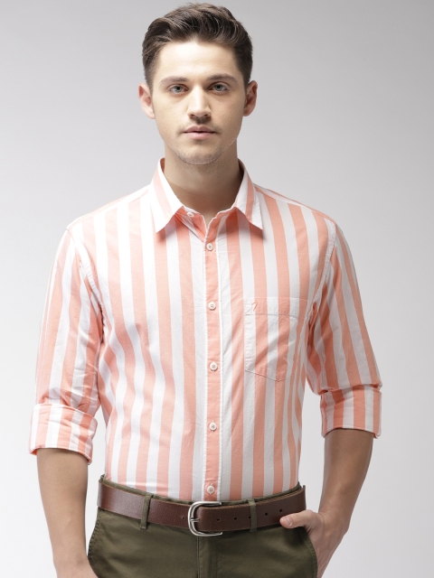 

Indian Terrain Men Peach-Coloured & Off-White Slim Fit Striped Smart Casual Shirt