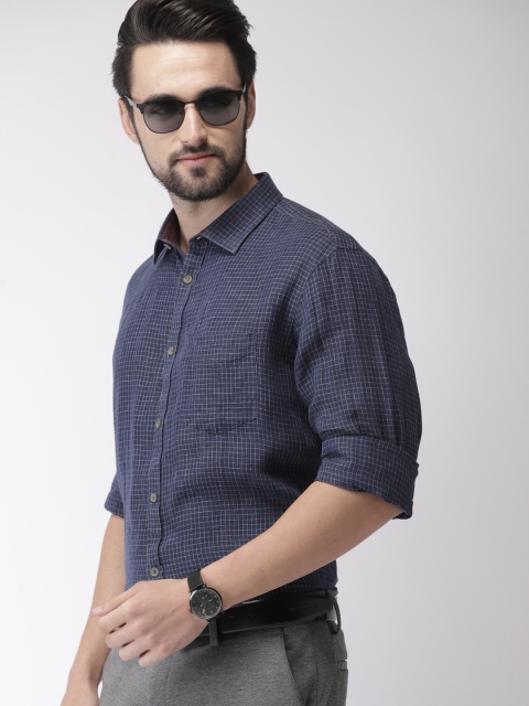 

Indian Terrain Men Blue Slim Fit Checked Casual Shirt