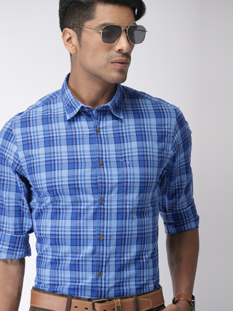 

Indian Terrain Men Blue Chiseled Slim Fit Checked Smart Casual Shirt