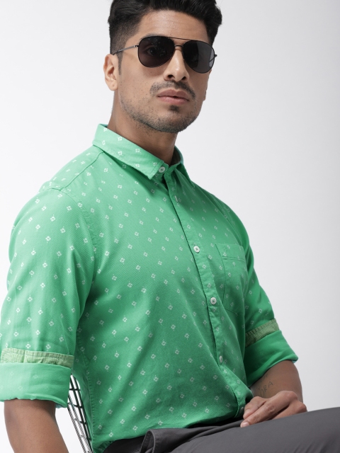 

Indian Terrain Men Green Slim Fit Self-Design Casual Shirt