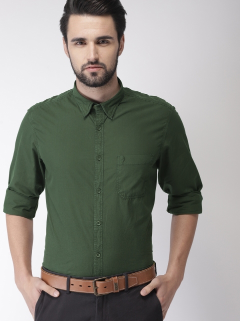 

Indian Terrain Men Green Regular Fit Solid Casual Shirt