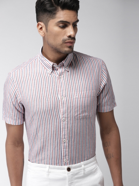 

Indian Terrain Men White & Red Slim Fit Striped Casual Shirt