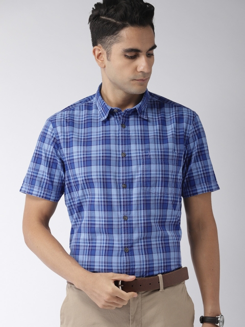 

Indian Terrain Men Blue Regular Fit Checked Casual Shirt