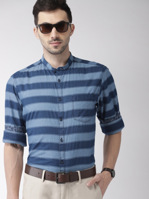 

Indian Terrain Men Blue Regular Fit Striped Smart Casual Shirt