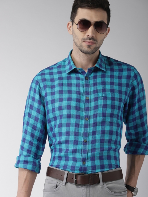 

Indian Terrain Men Blue Slim Fit Checked Semiformal Shirt