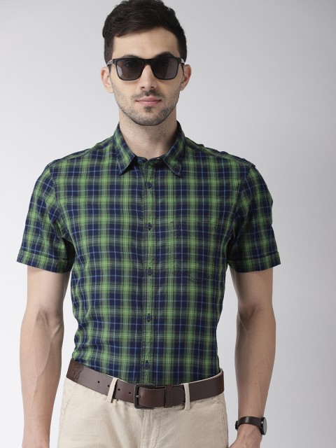 

Indian Terrain Men Green & Navy Blue Regular Fit Checked Casual Shirt