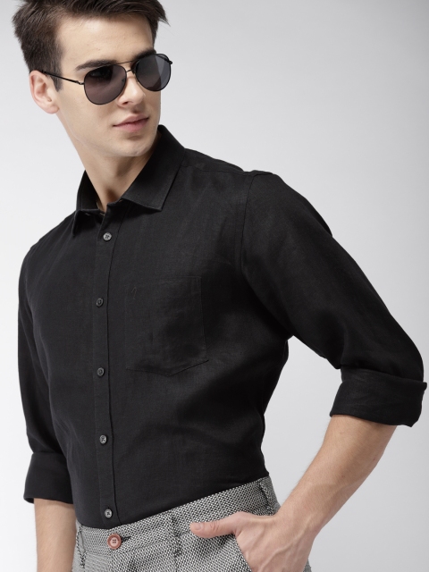 

Indian Terrain Men Black Slim Fit Linen Solid Casual Shirt