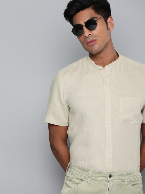 

Indian Terrain Men Beige Slim Fit Solid Smart Casual Linen Shirt