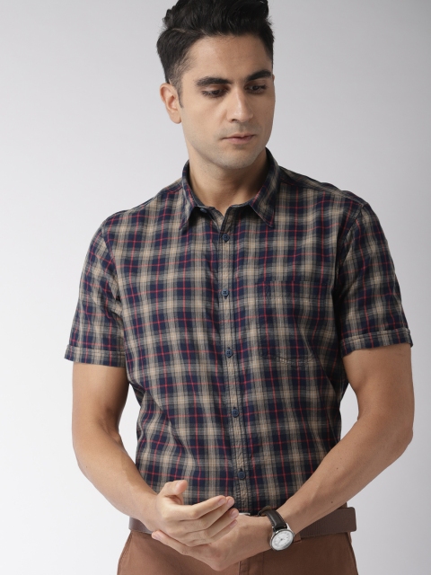 

Indian Terrain Men Navy Blue & Beige Regular Fit Checked Casual Shirt