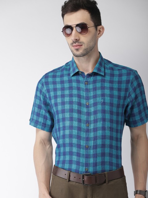 

Indian Terrain Men Blue & Green Regular Fit Checked Casual Shirt