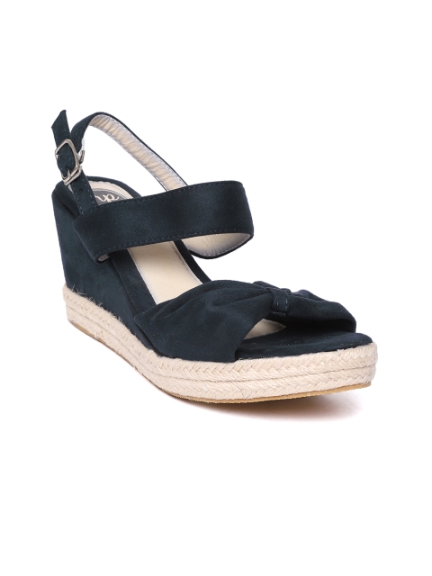 

red pout Women Navy Blue Solid Wedges