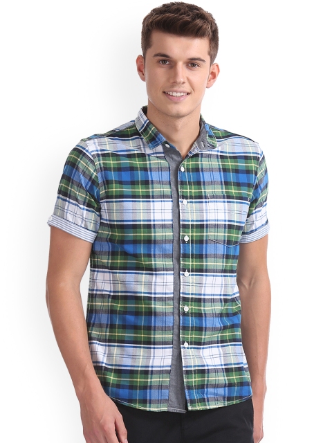 

Colt Men Green & White Regular Fit Checked Casual Shirt