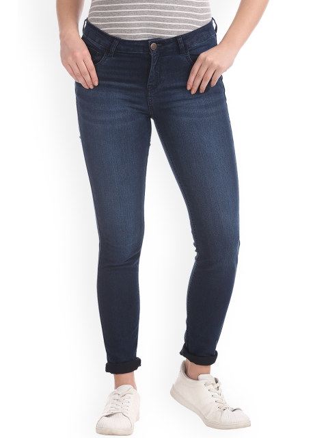 

Newport Women Blue Slim Fit Mid-Rise Clean Look Stretchable Jeans