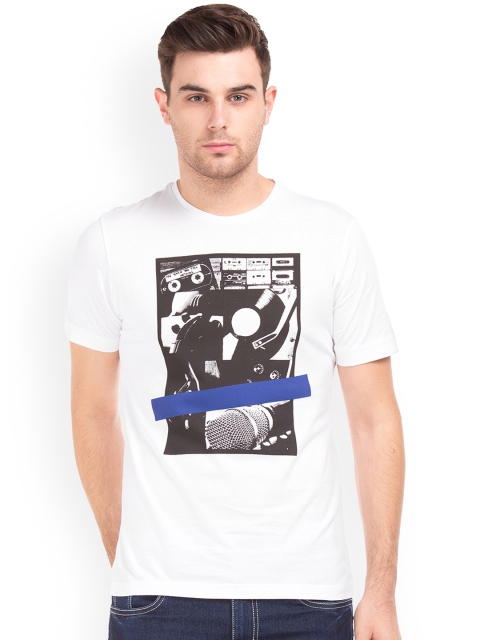 

Colt Men White Printed Round Neck T-shirt