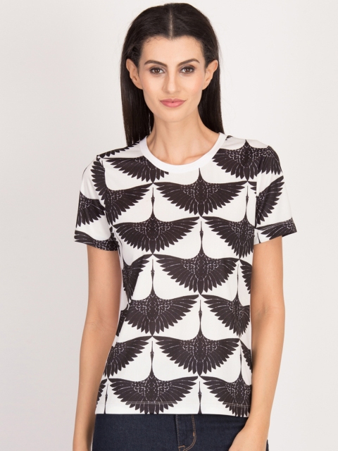 

Magzayra Women Black Printed Round Neck T-shirt