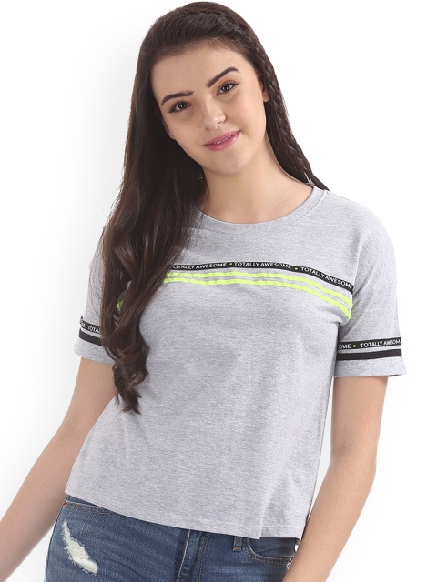 

Sugr Women Grey Solid Round Neck T-shirt