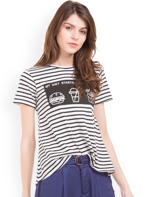 

Sugr Women White Striped Round Neck T-shirt