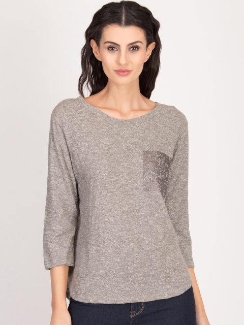 

Magzayra Women Grey Solid Round Neck T-shirt