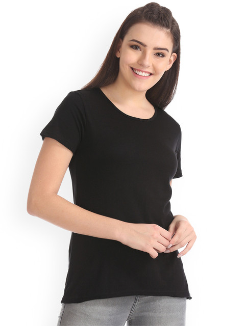 

Sugr Women Black Solid Round Neck T-shirt