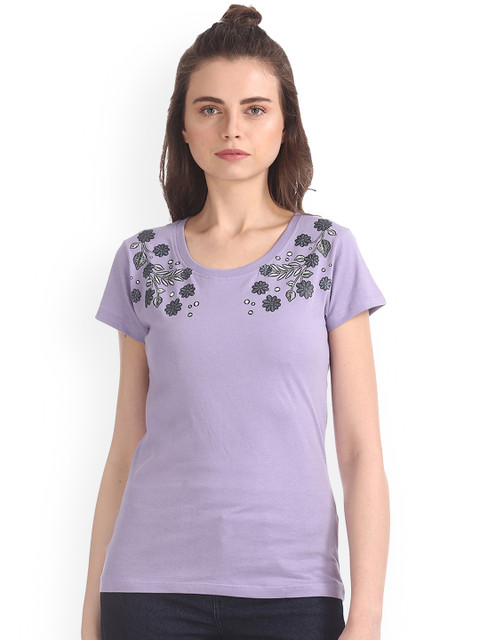 

Sugr Women Lavender Printed Detail Round Neck T-shirt