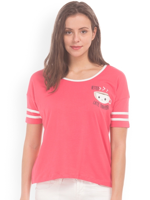 

Sugr Women Pink Solid Round Neck T-shirt