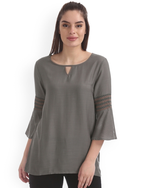 

Cherokee Women Grey Solid Top