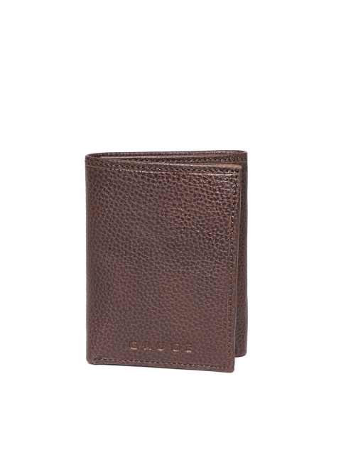 

Gauge Machine Men Brown Leather Solid Three Fold Wallet