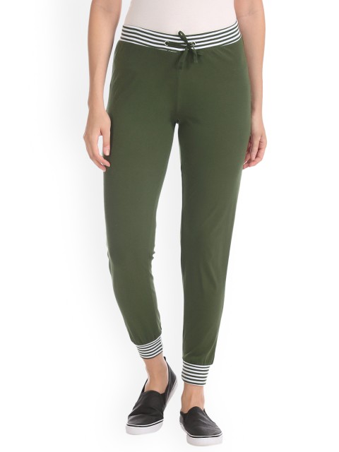 

Sugr Women Olive Green Regular Fit Solid Cropped Joggers