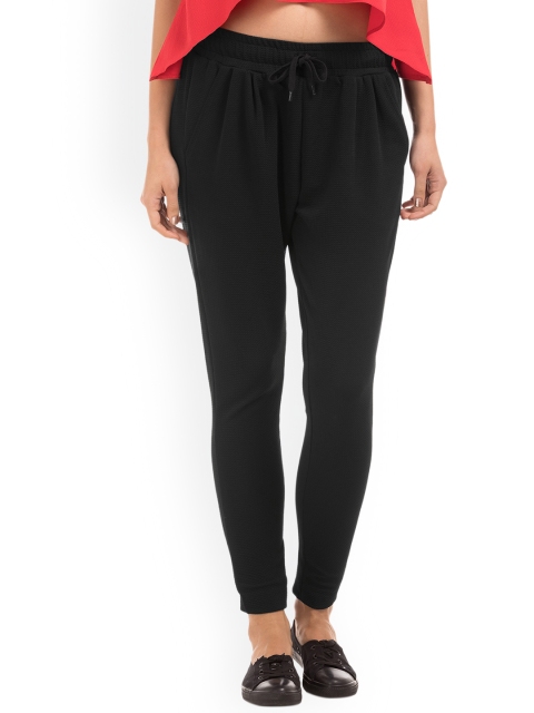 

Sugr Women Black Regular Fit Solid Regular Trousers