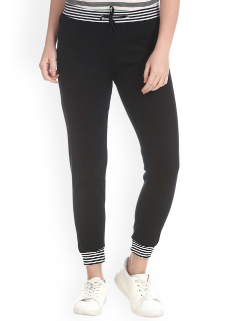 

Sugr Women Black Regular Fit Solid Cropped Joggers