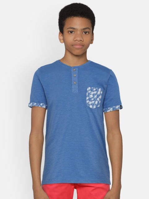 

Indian Terrain Boys Blue Solid Henley Neck T-shirt