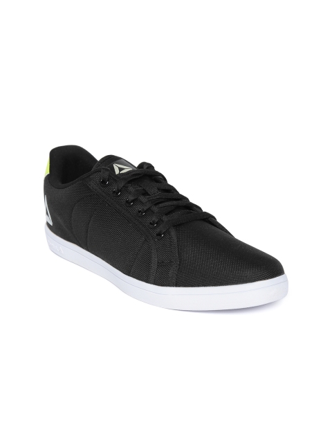 

Reebok Classic Men Black Tread Max Sneakers